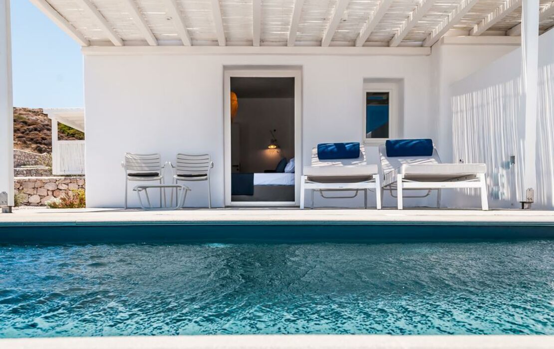 Milos Breeze Boutique Hotel