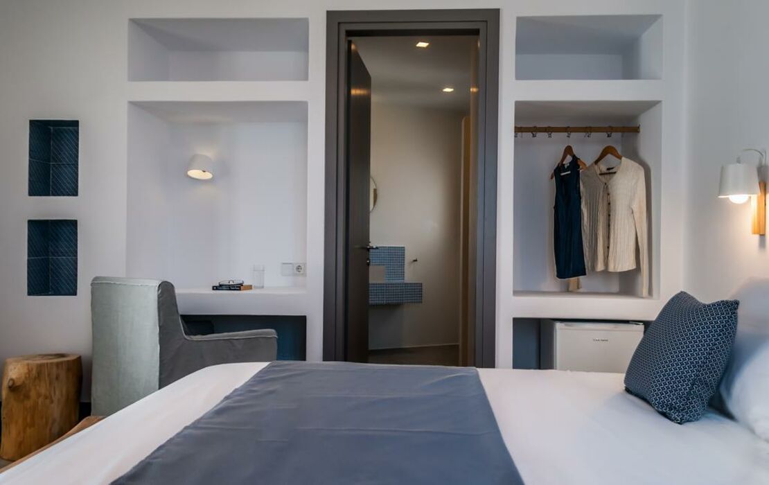 Milos Breeze Boutique Hotel
