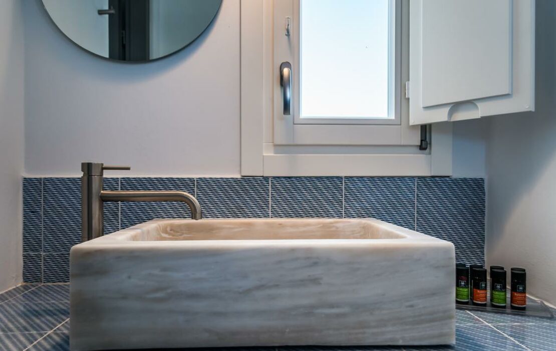 Milos Breeze Boutique Hotel