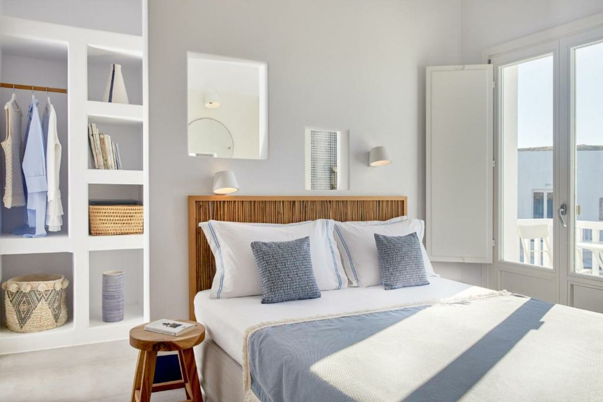 Milos Breeze Boutique Hotel