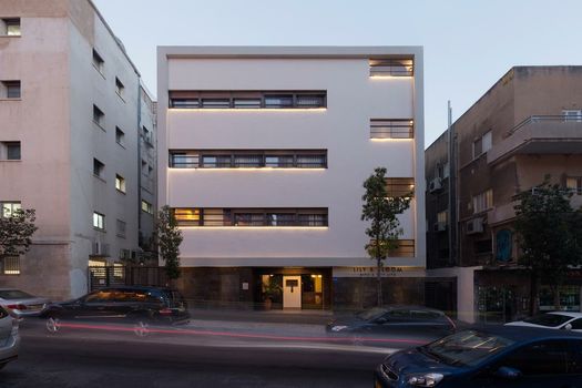 Lily & Bloom Boutique Hotel
