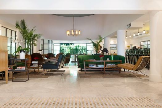 Lily & Bloom Boutique Hotel