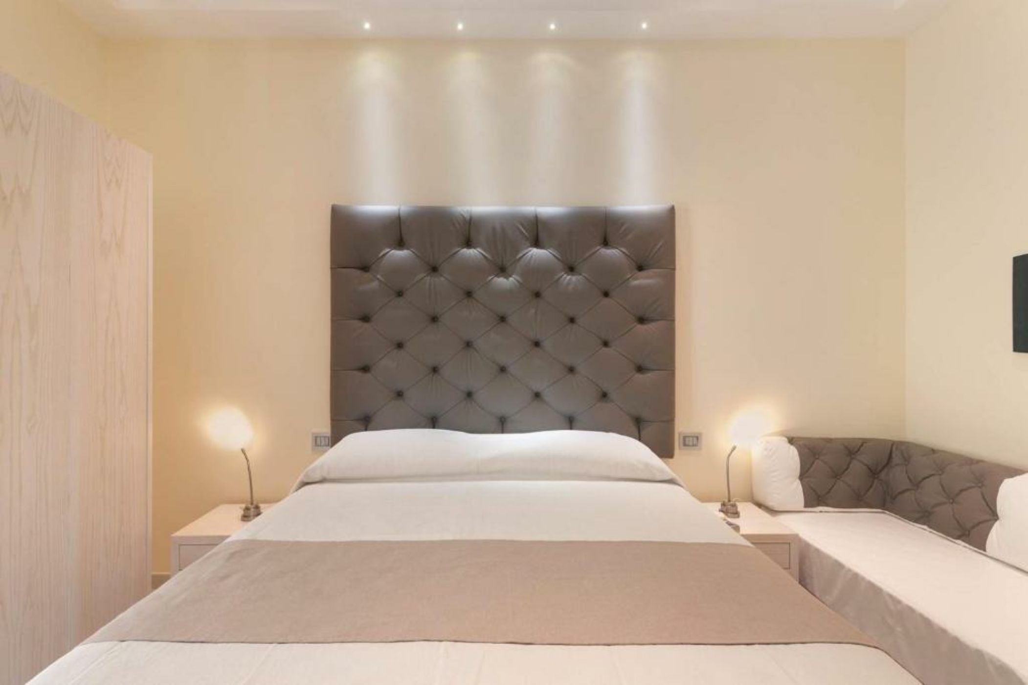 Palazzo Tritone & Abagnale