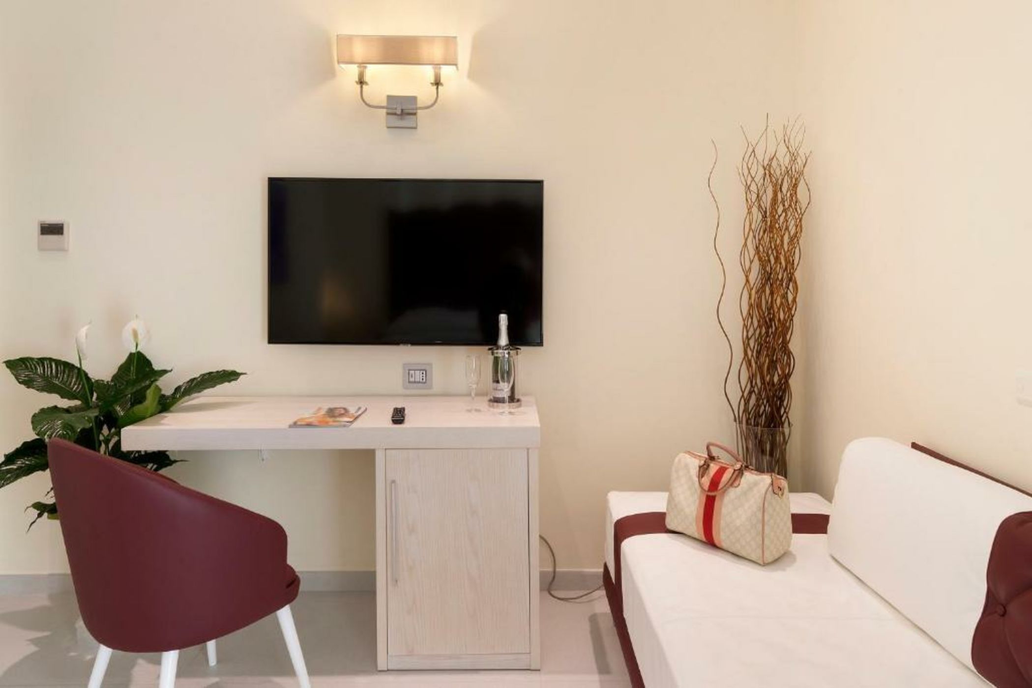 Palazzo Tritone & Abagnale