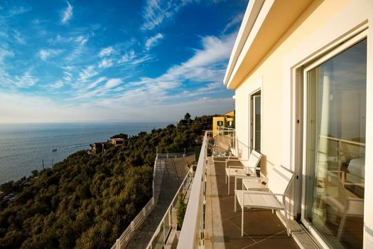 Villa Fiorella Art Hotel