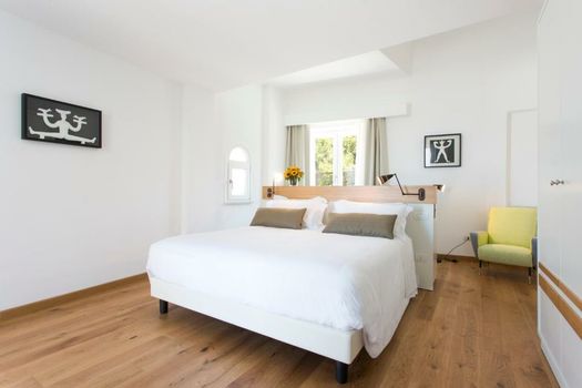 Villa Fiorella Art Hotel
