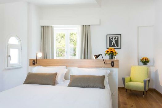 Villa Fiorella Art Hotel