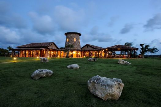 Royal Isabela