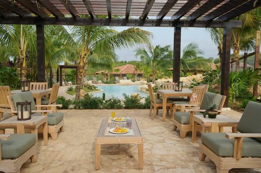 Royal Isabela