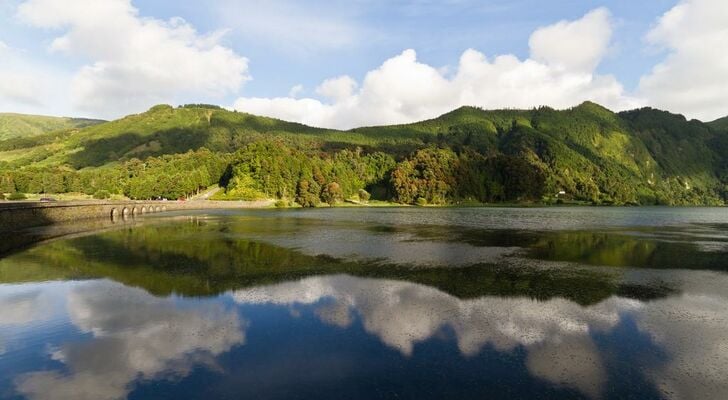 Sete Cidades Lake Lodge