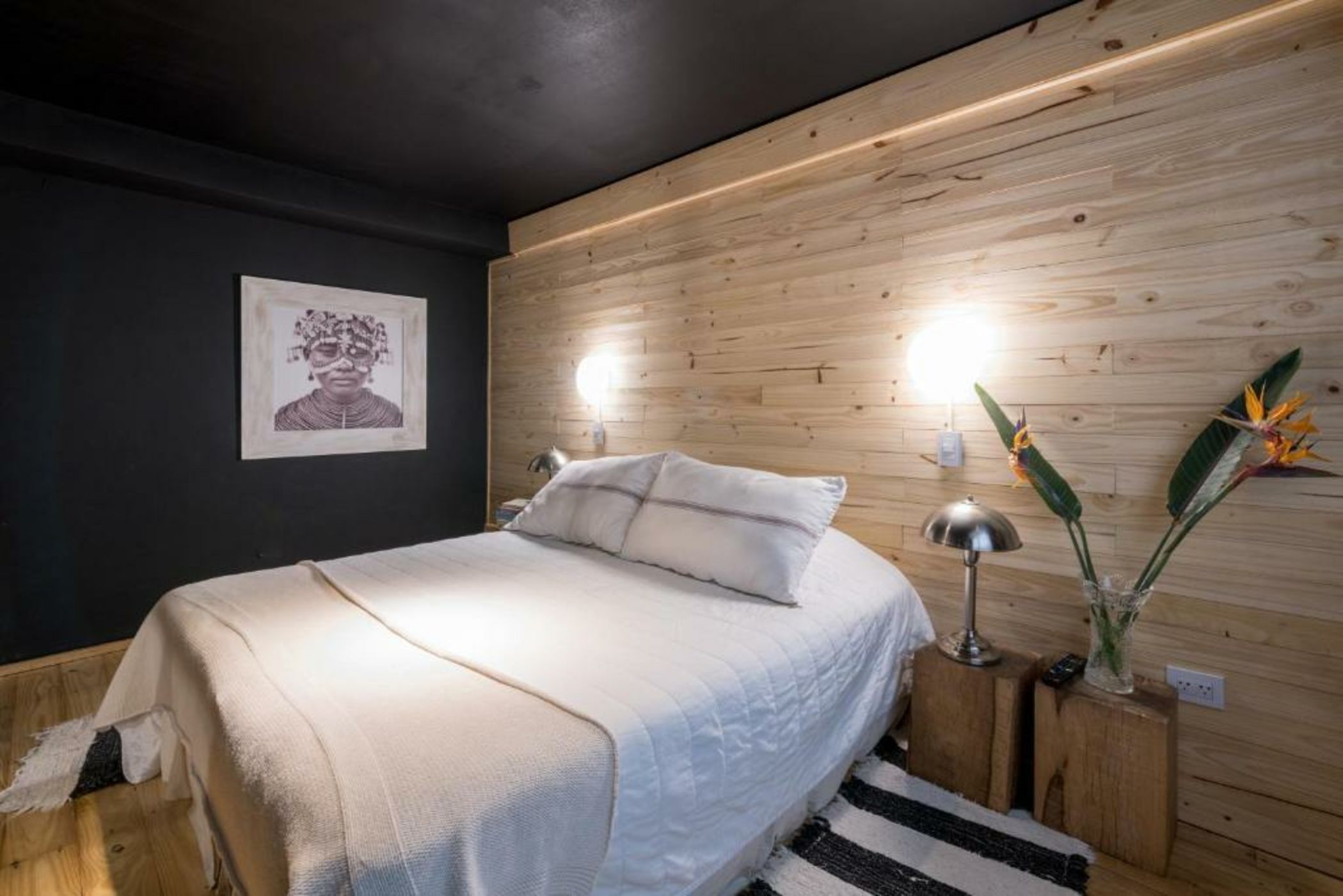 Onas Hostel & Suites