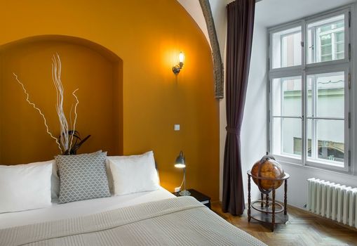 7 Tales Suites