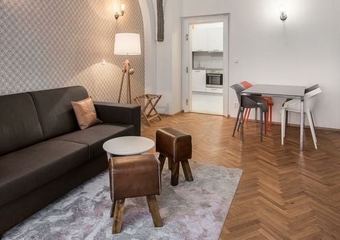 7 Tales Suites