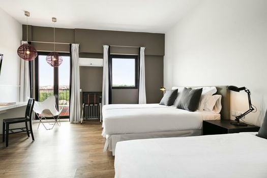 Hotel Acta Madfor
