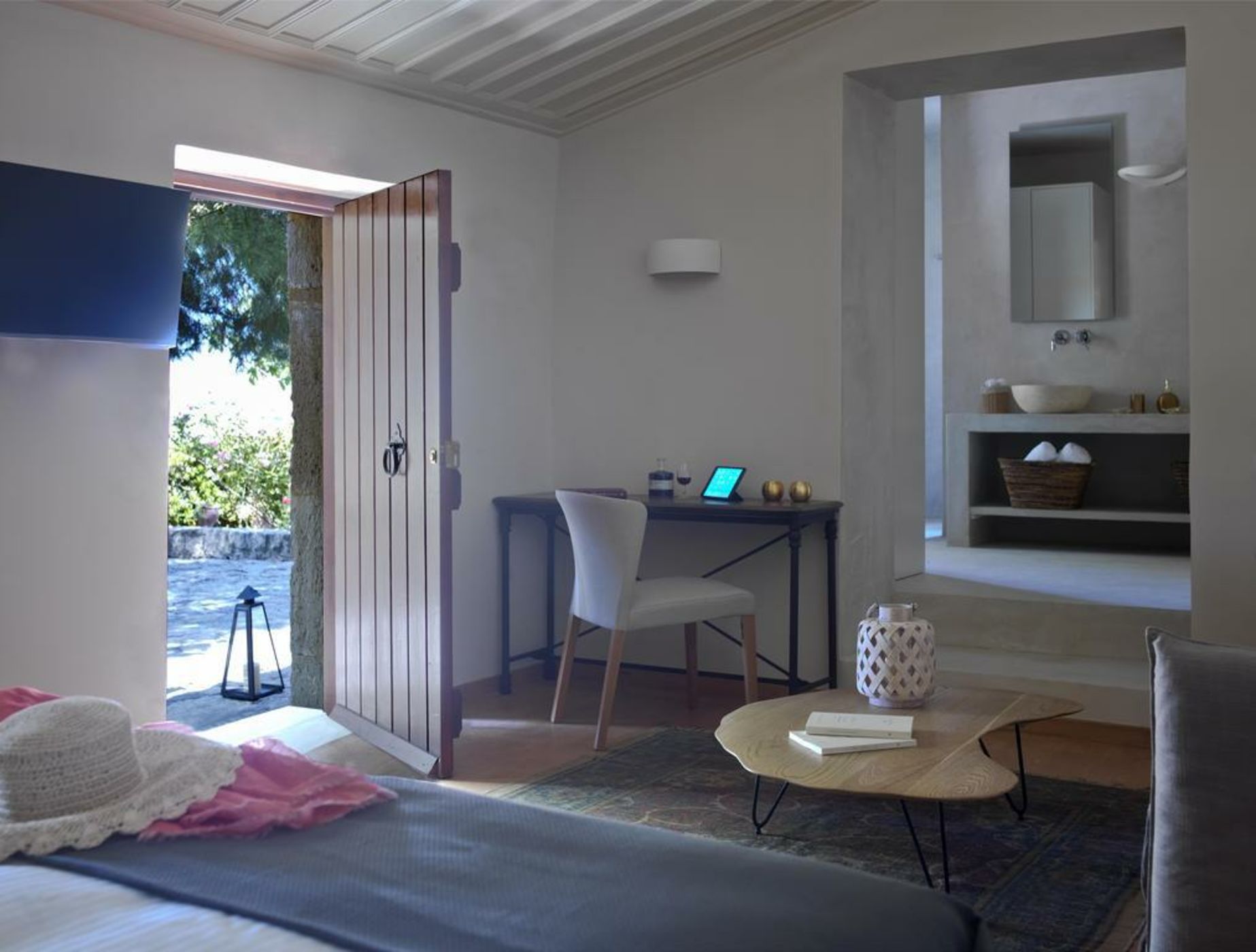 Scalani Hills Boutari Winery & Residences