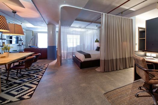 Zara Tower – Luxury Suites and Apartments