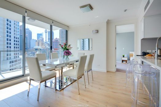 Zara Tower – Luxury Suites and Apartments