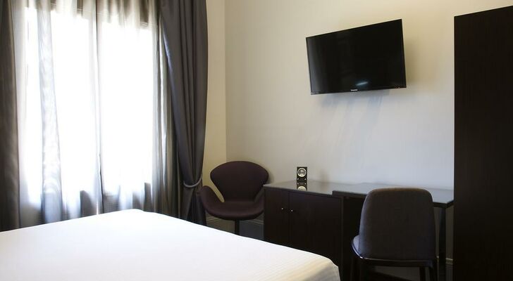 Hotel Challis
