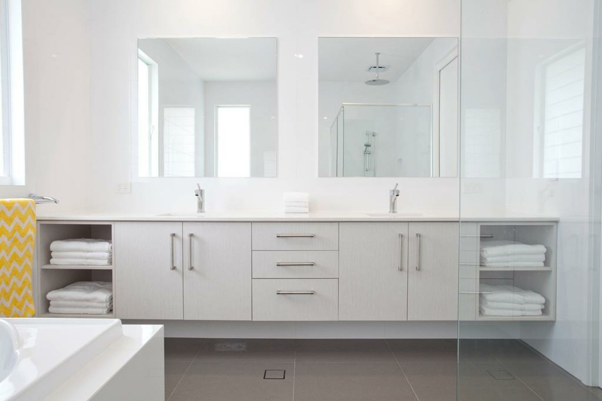 Bujerum Apartments on Burleigh