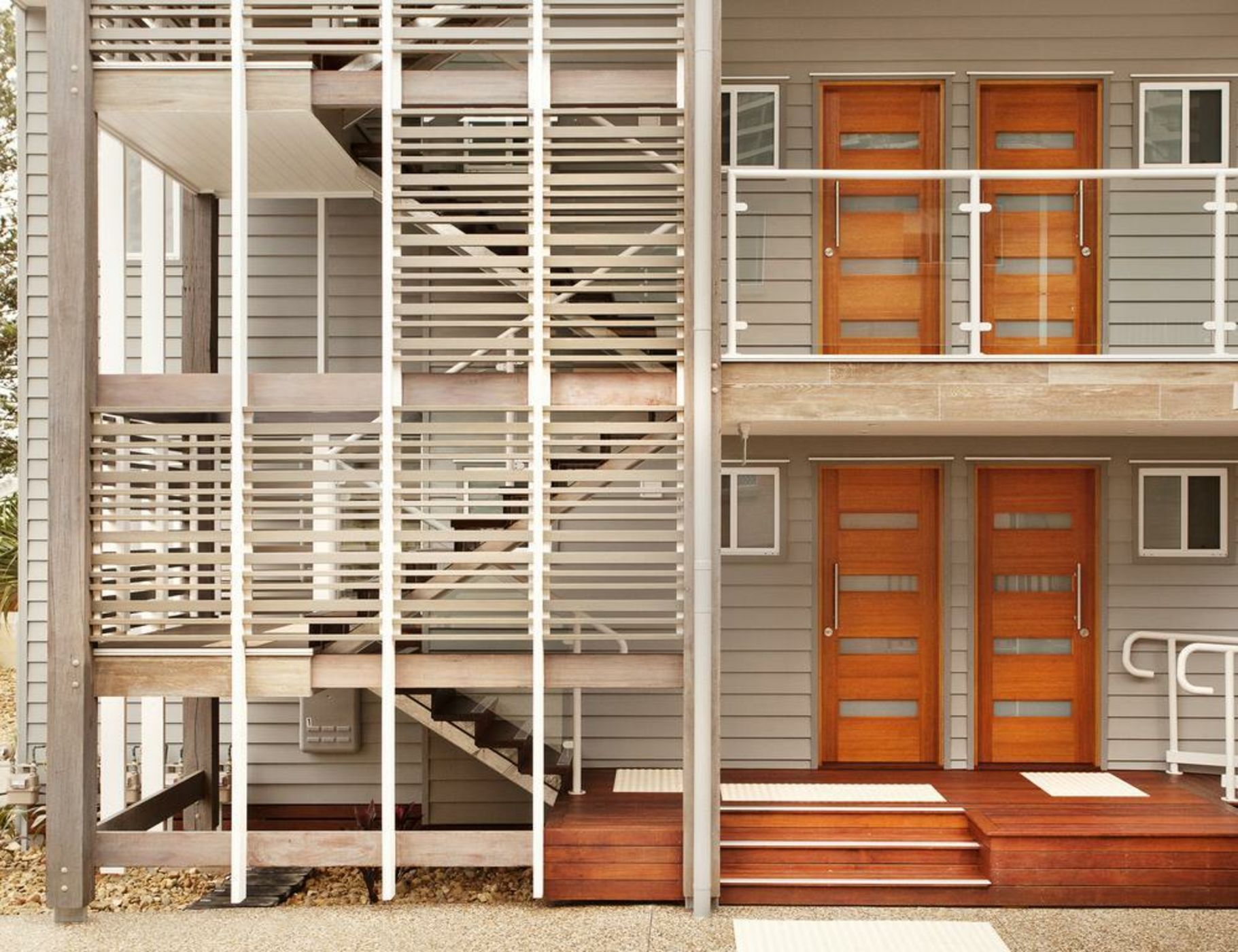 Bujerum Apartments on Burleigh