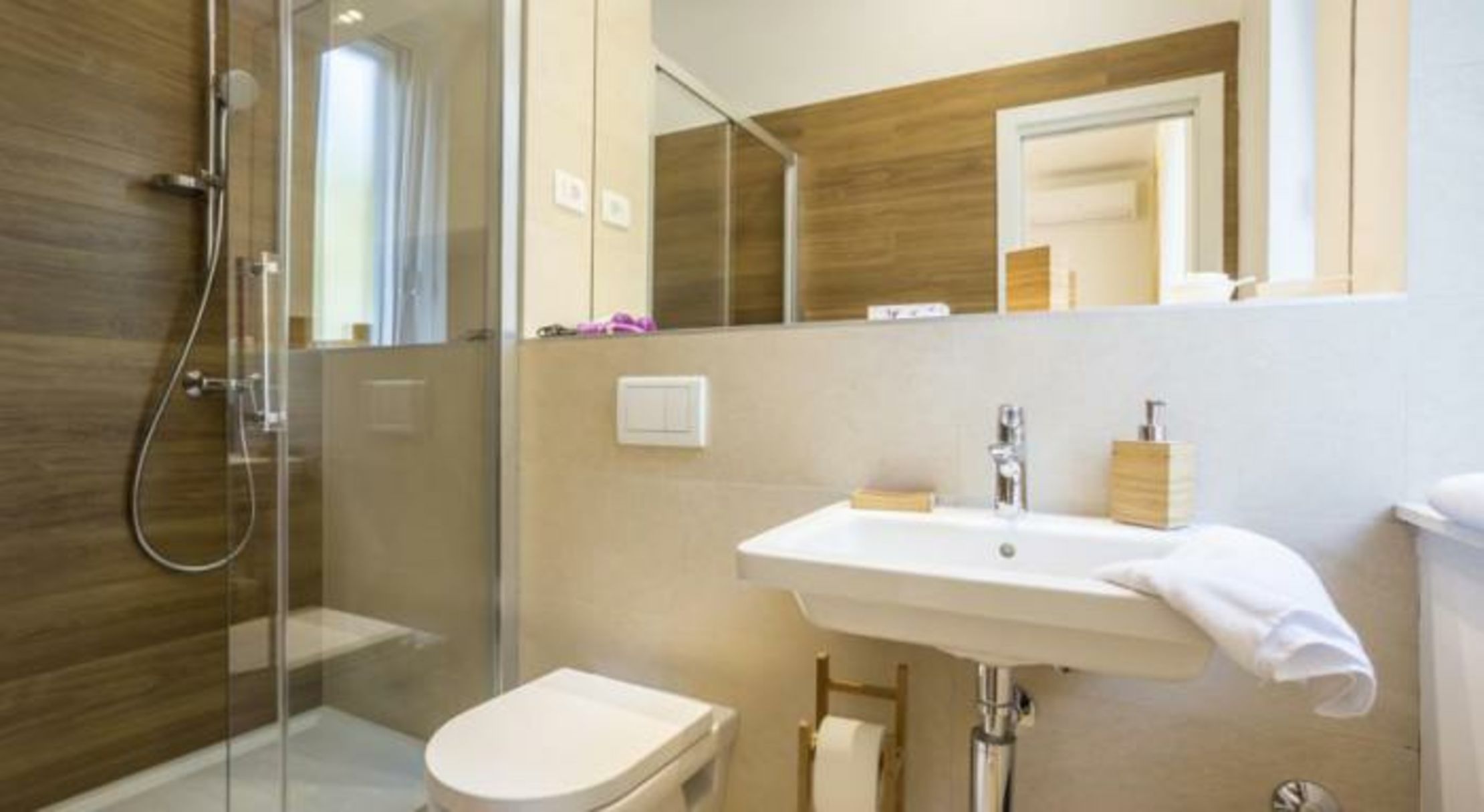 Luxury Accommodation Marino