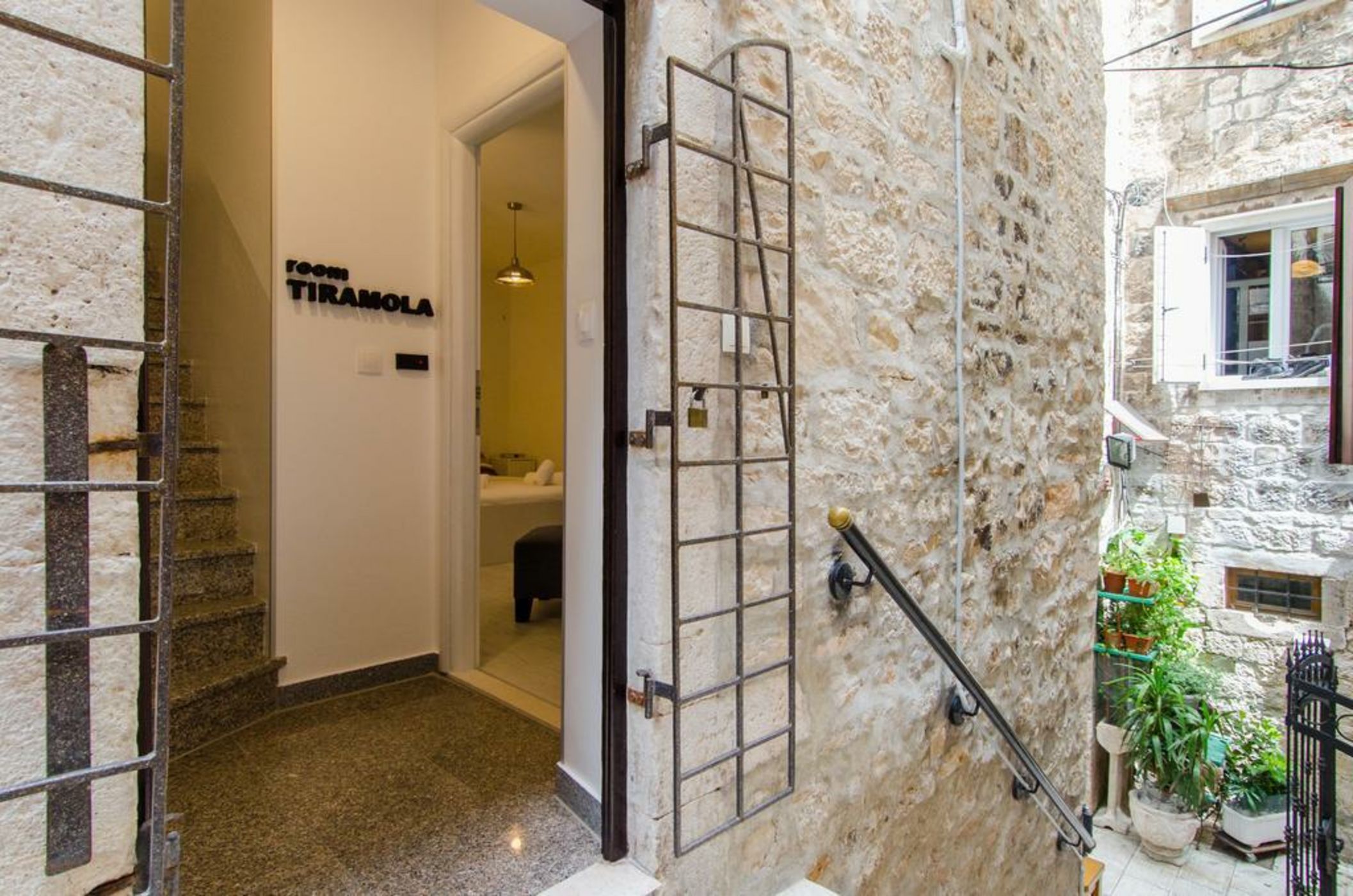 Guest House Tiramola