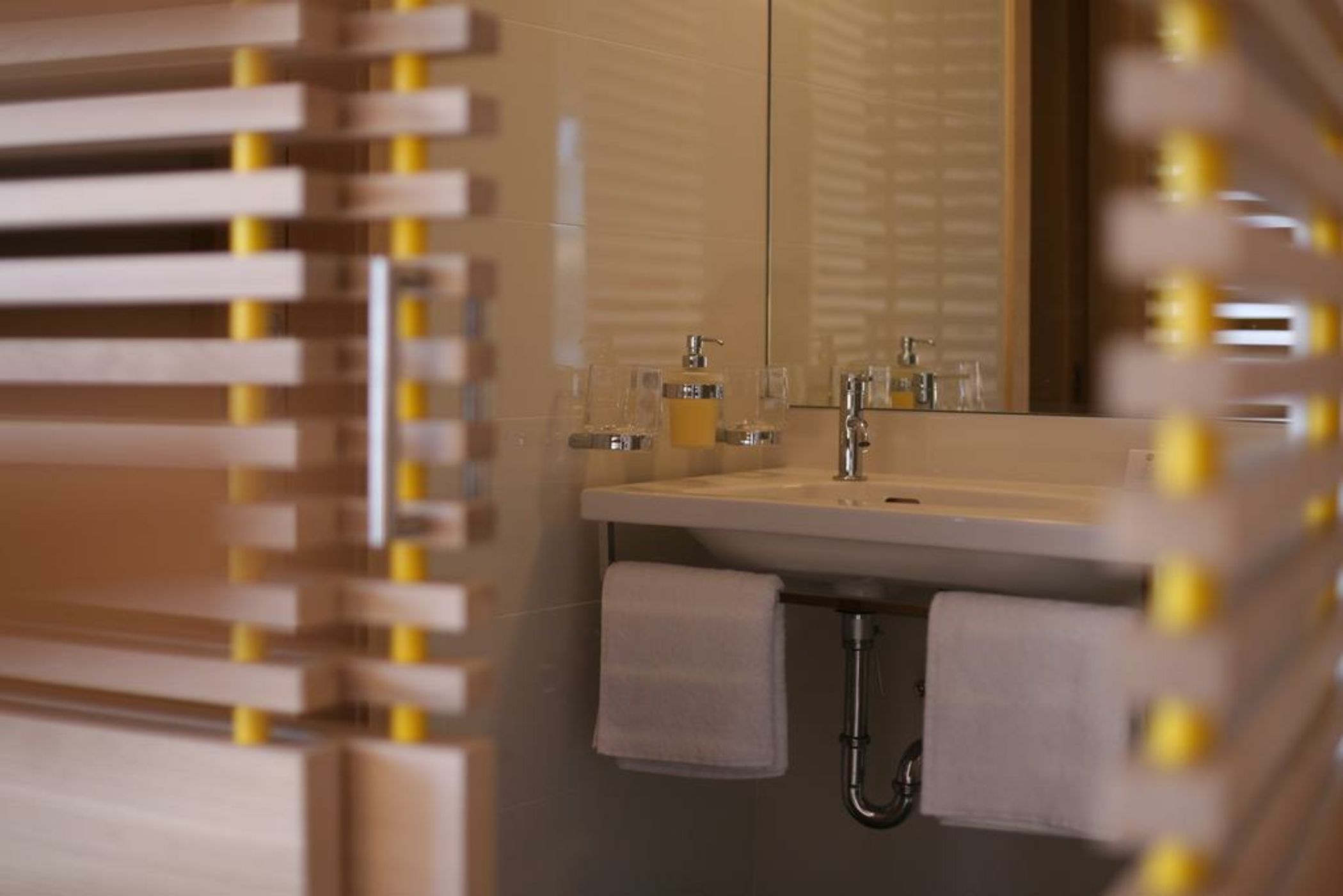 Bed & Atmosphere Rooms