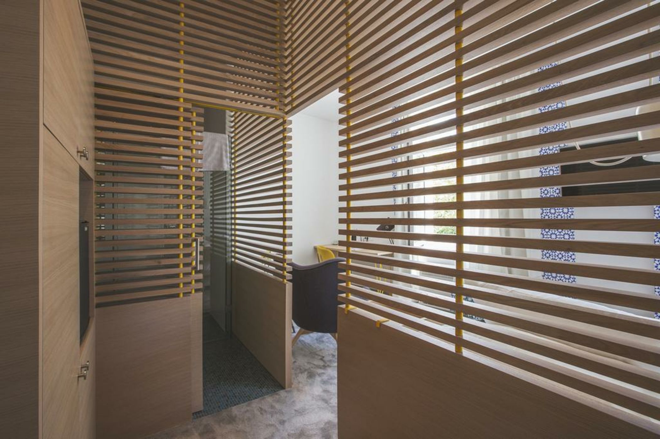 Bed & Atmosphere Rooms