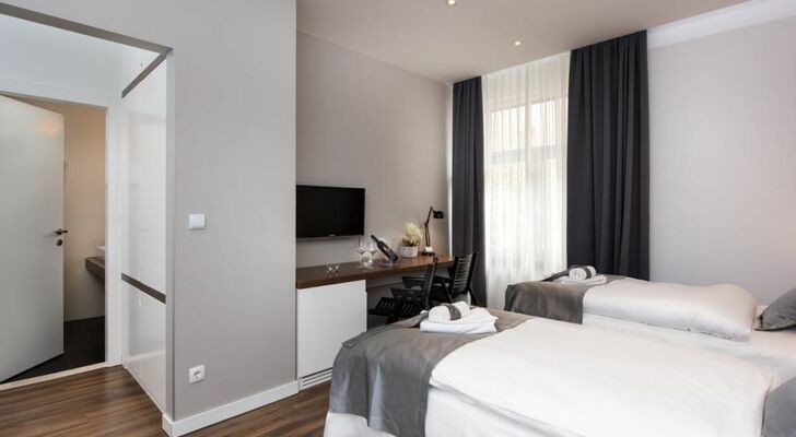 Riva Luxury Rooms