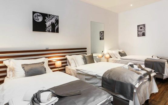 Riva Luxury Rooms