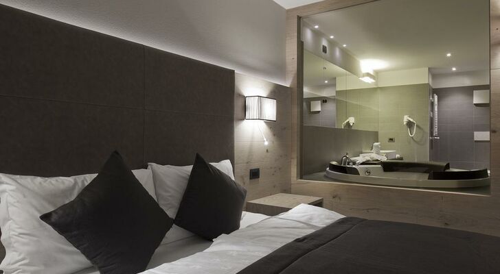 Design & Suite Hotel Ciarnadoi