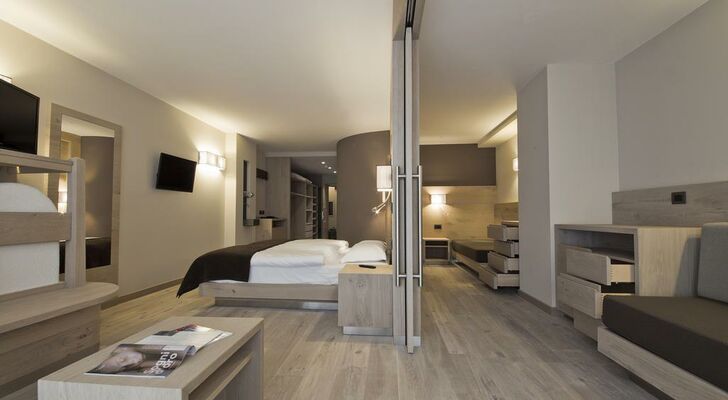 Design & Suite Hotel Ciarnadoi