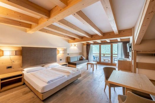 Design & Suite Hotel Ciarnadoi