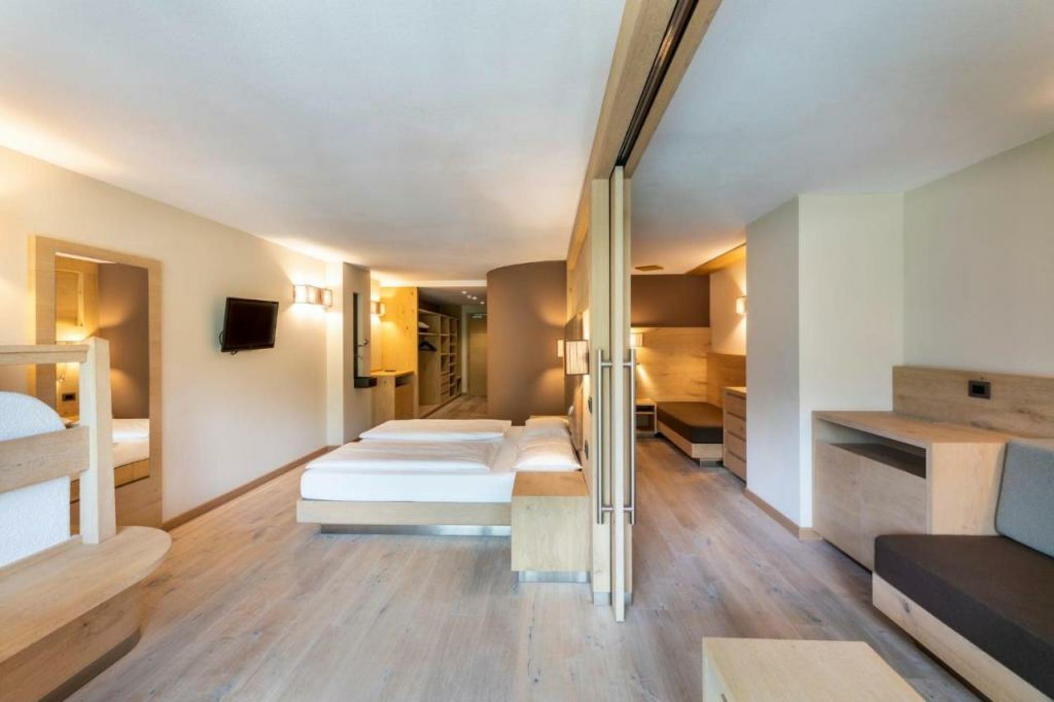 Design & Suite Hotel Ciarnadoi