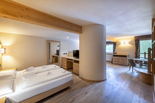 Design & Suite Hotel Ciarnadoi