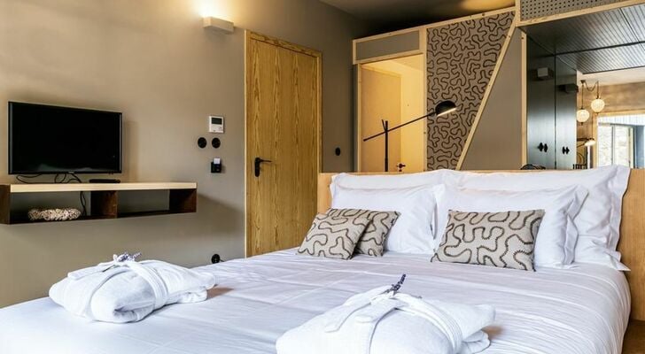 Armazém Luxury Housing- Architectural & Design Hotel