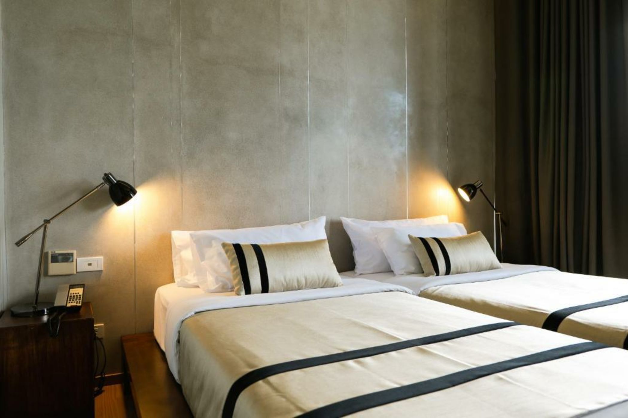 Atta Lakeside Resort Suite