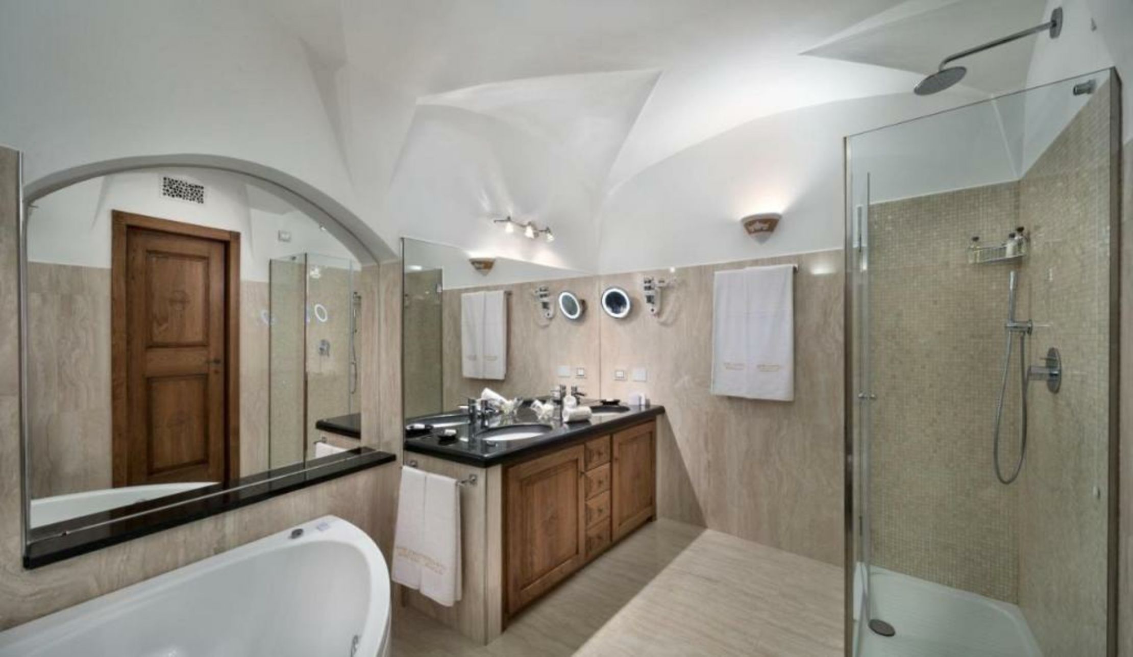 Hotel La Rocca Resort & Spa