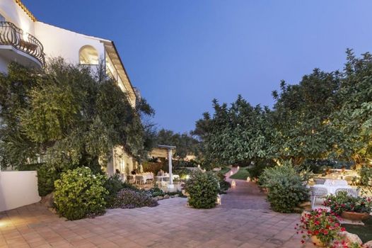 Hotel La Rocca Resort & Spa