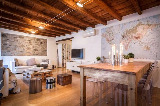 Home In Como