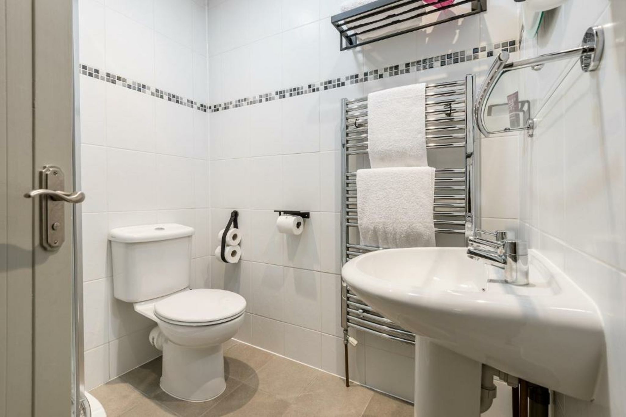 Crazy Fox Hurley Boutique B&B