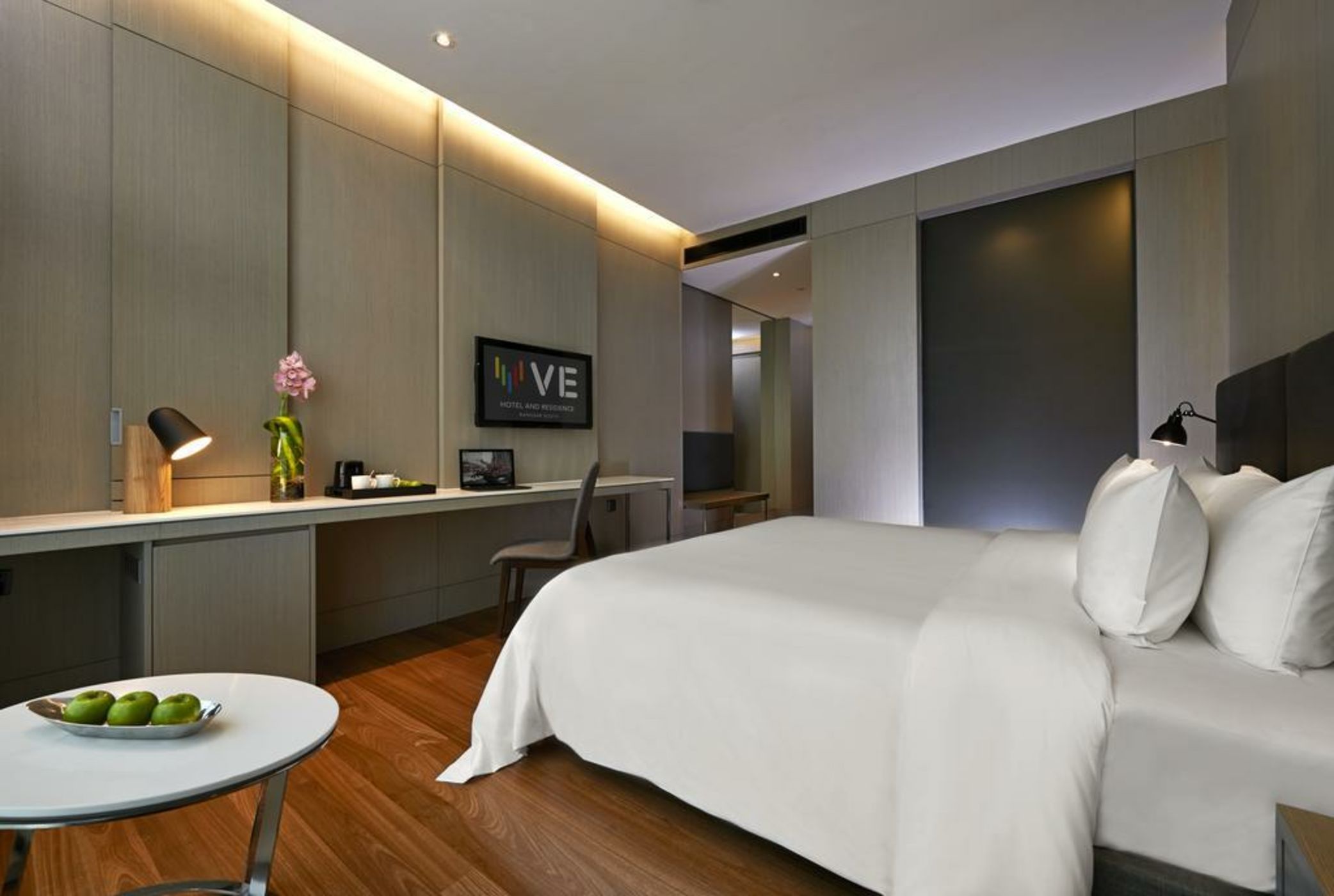 VE Hotel & Residence