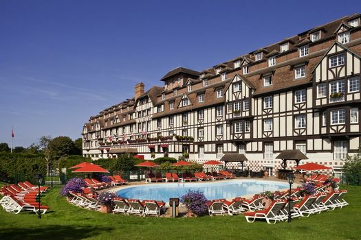 Hôtel Barrière L'Hôtel du Golf