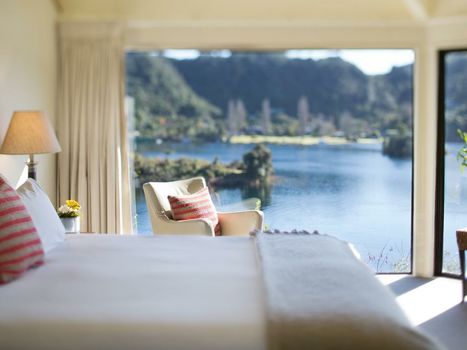 Solitaire Lodge