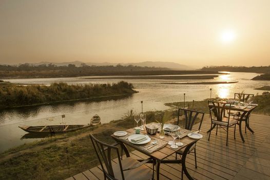 Meghauli Serai Chitwan National Park - A Taj Safari Lodge