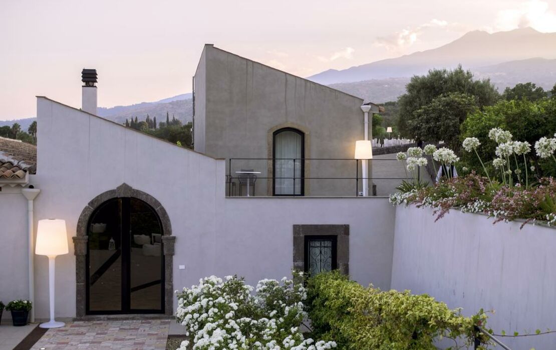 Talè Restaurant & Suite, a Design Boutique Hotel Piedimonte Etneo, Italy