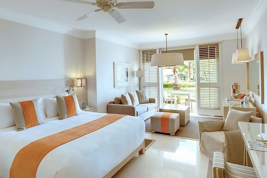 LUX* Belle Mare Resort & Villas