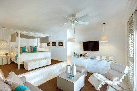LUX* Belle Mare Resort & Villas