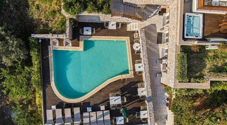 Mystery Skiathos Luxury Residence