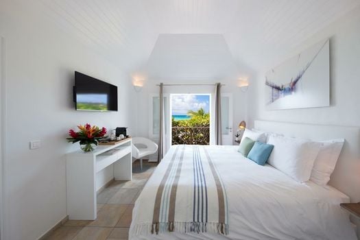 Pearl Beach Hotel
